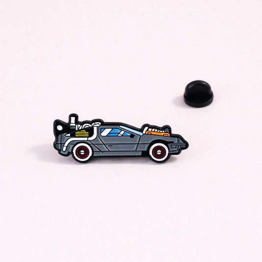 Pin DeLorean