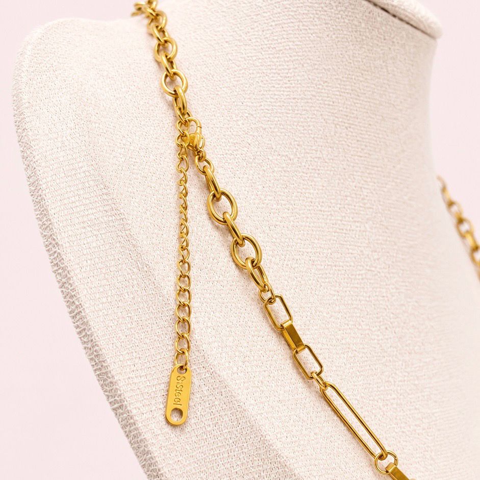 Collar Salbata